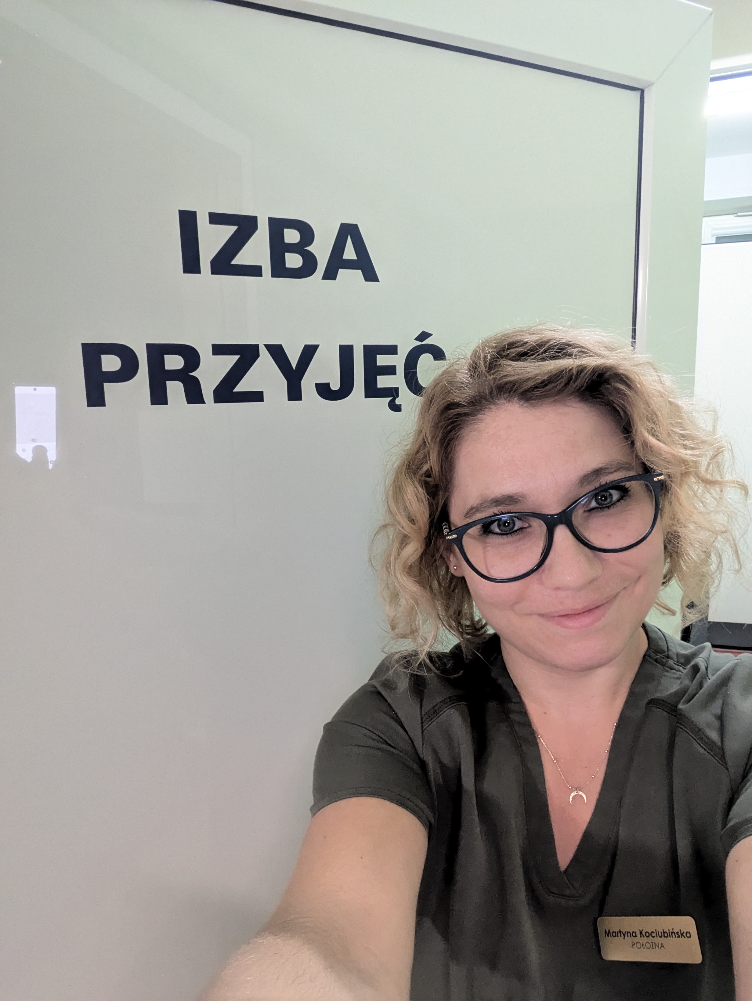 Położna w szpitalu na oddziale porodowym